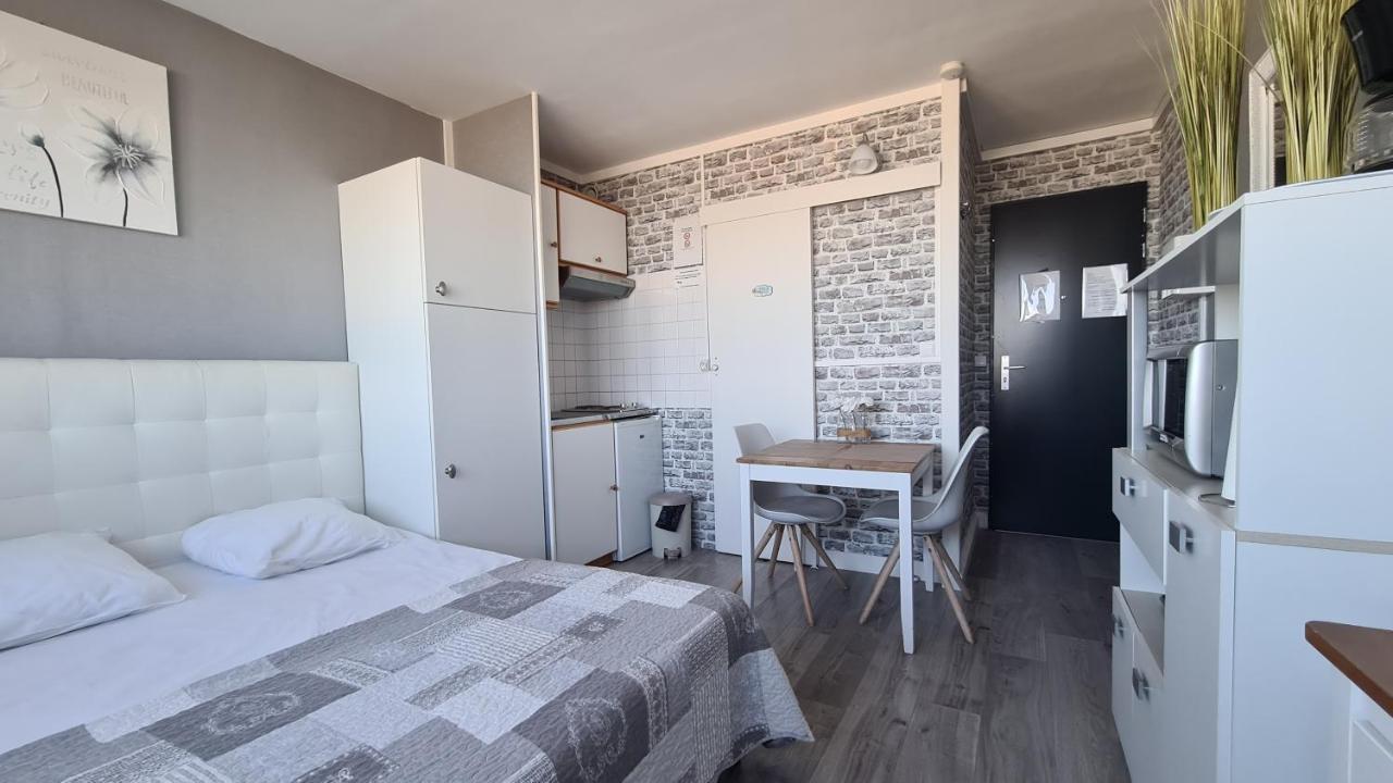 Residence Du Bord De Mer 9 Appartements Avec Une Vraie Vue Mer Le Tréport Εξωτερικό φωτογραφία