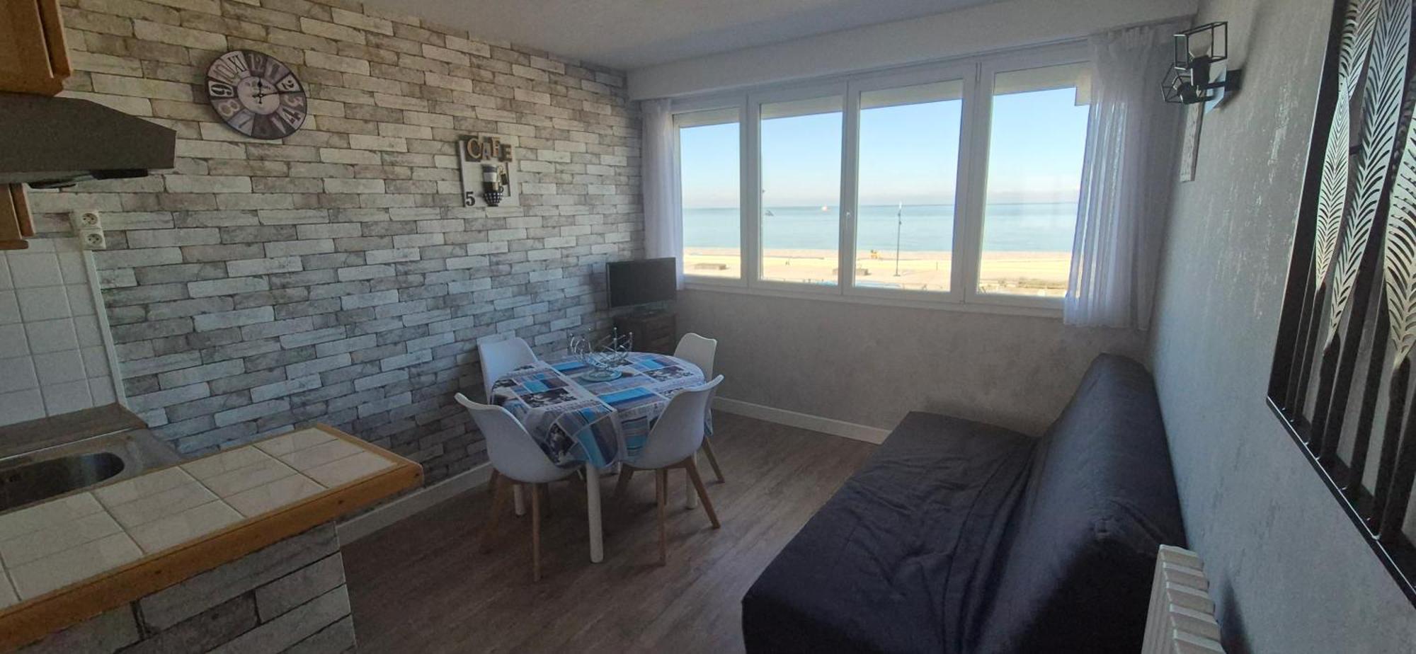 Residence Du Bord De Mer 9 Appartements Avec Une Vraie Vue Mer Le Tréport Εξωτερικό φωτογραφία