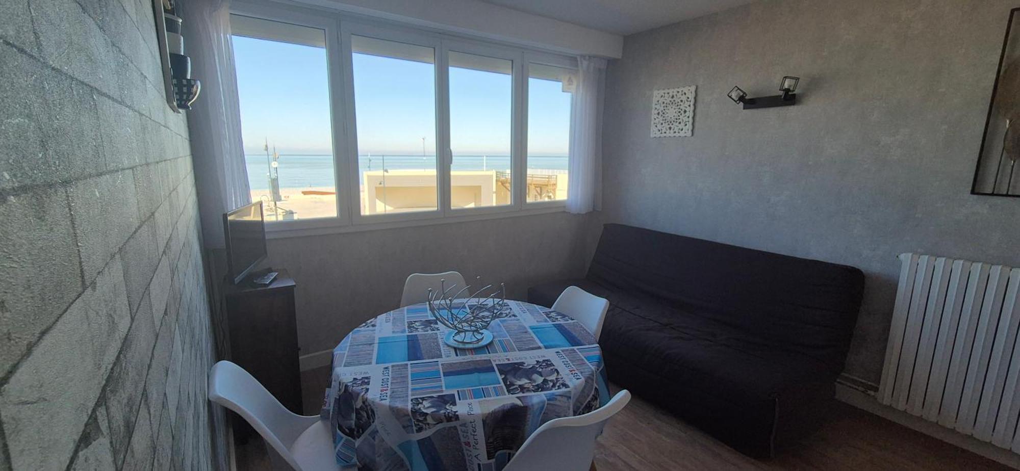 Residence Du Bord De Mer 9 Appartements Avec Une Vraie Vue Mer Le Tréport Εξωτερικό φωτογραφία